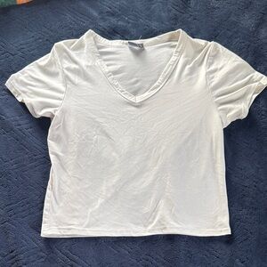 Olivia Rae White V-Neck Short Sleeve Cropped Top